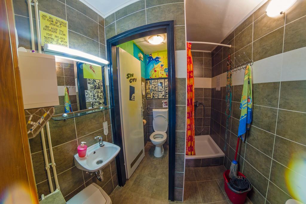 Hostel Mali Mrak Zagreb Buitenkant foto