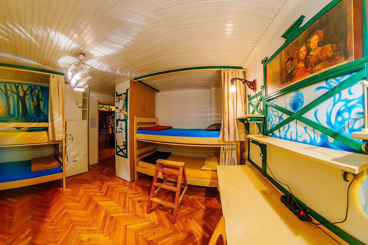 Hostel Mali Mrak Zagreb Buitenkant foto